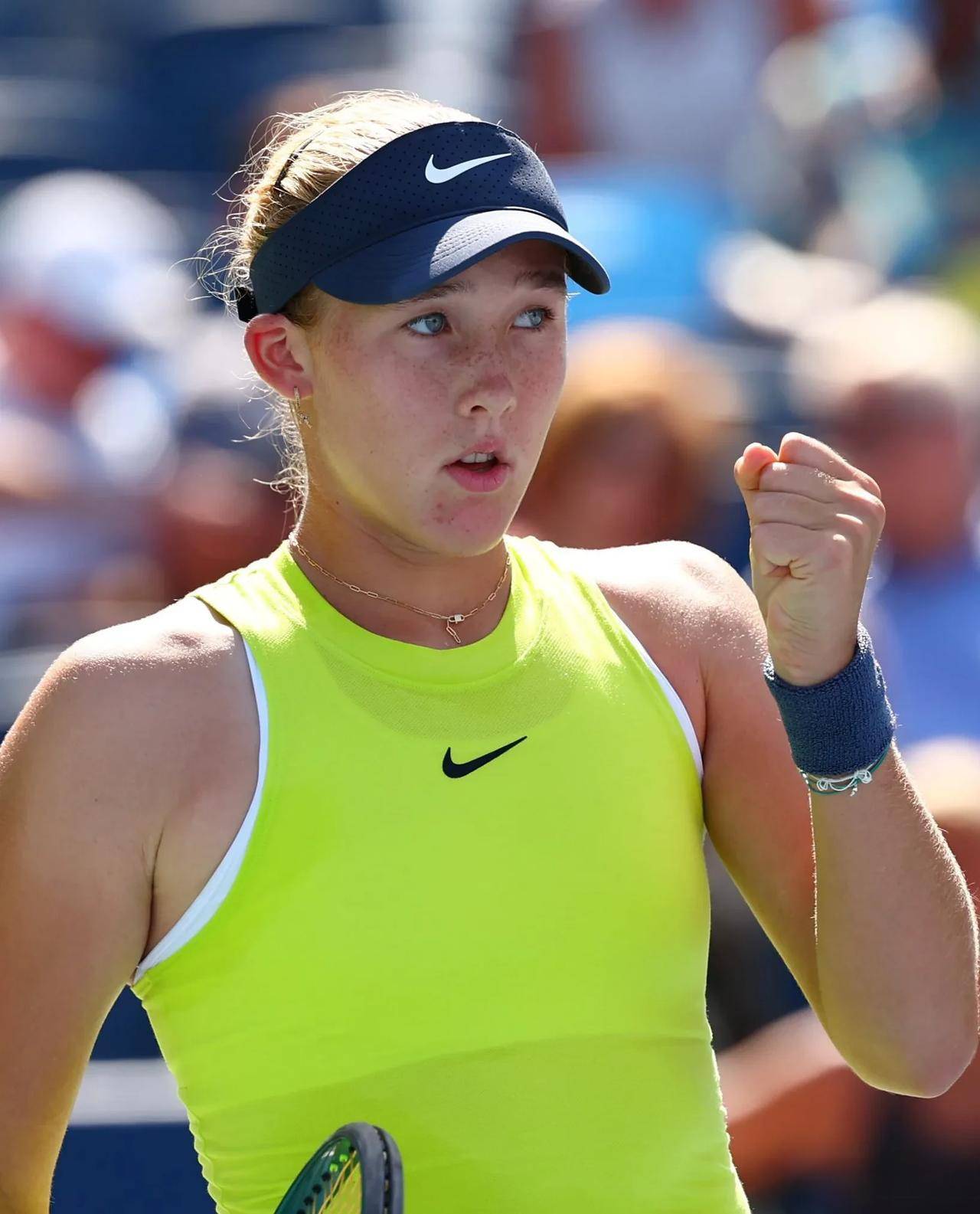 更亮的光彩 更亮的光彩